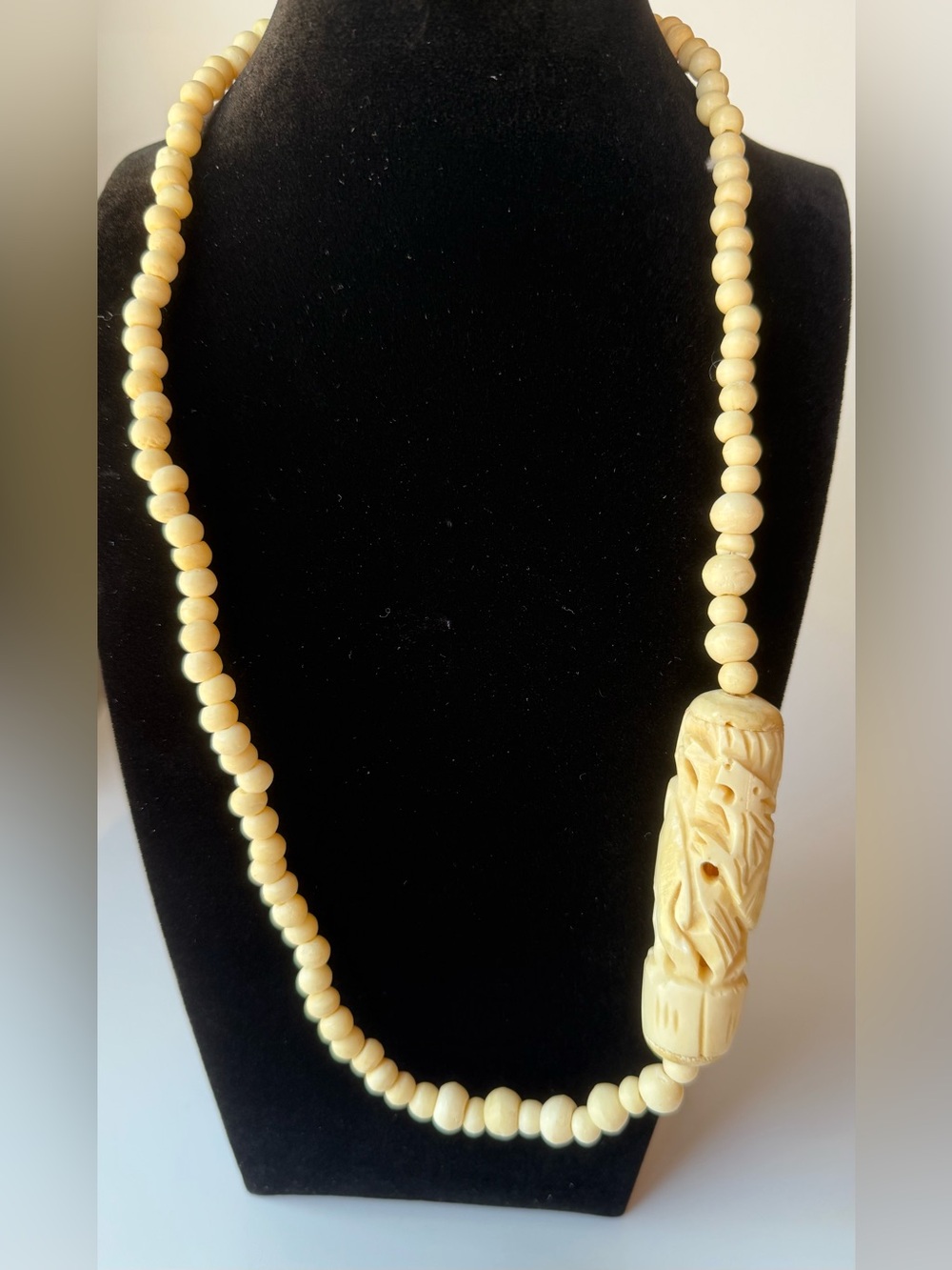Vintage Hand Carved Bovine Bone Bead Necklace Figural Pendant Tribal 24”